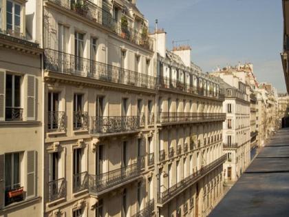 Artois Champs-Elysées - image 19