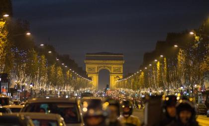 Artois Champs-Elysées - image 2