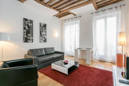 Turenne Place Sainte Catherine - image 19