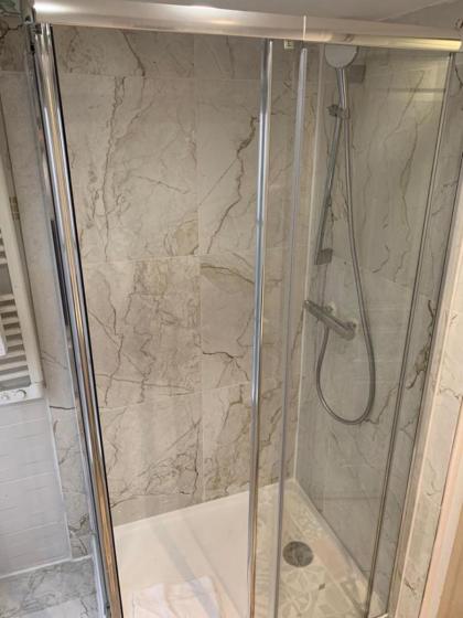42-LUXURY FLAT - image 16