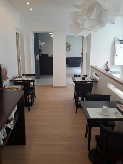 Hotel Cosmos - image 10