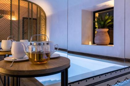 Laz' Hotel Spa Urbain Paris - image 17
