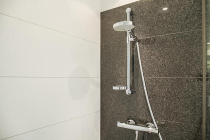 Motel One Paris-Porte Dorée - image 7
