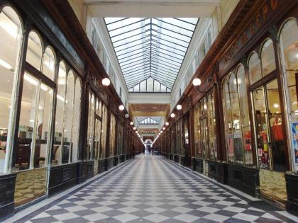 Louvre Bourbon ChicSuites - image 3
