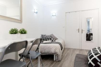 Montmartre Apartments Matisse - image 8