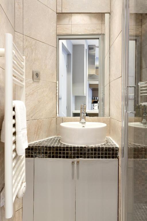 Apartment Opéra / Galeries Lafayette - image 4