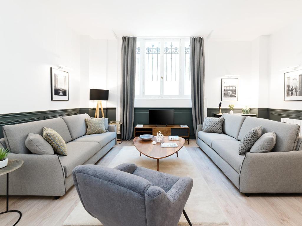 LivinParis - Luxury 3 Bedrooms République I - main image