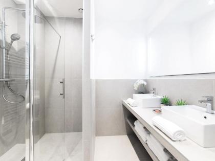 LivinParis - Luxury 3 Bedrooms République I - image 4