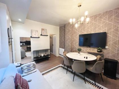 06 - Designed Flat Paris Grands Boulevards