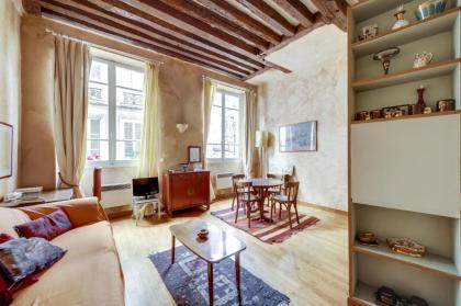 Marais-Rue des Rosiers ID 24 - image 12