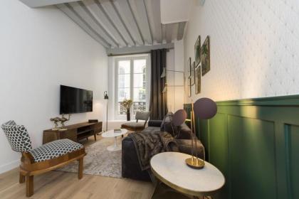 La Rue - image 3