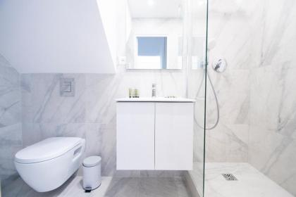 Dreamyflat - Abbesses - image 11