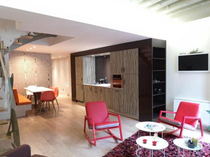 Beautiful duplex in the center of Paris - image 1