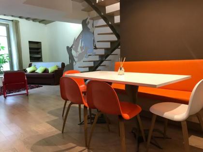 Beautiful duplex in the center of Paris - image 19