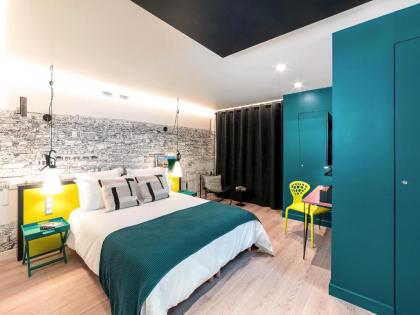 Exclusive Loft in Le Marais with AC - image 11