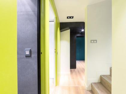 Exclusive Loft in Le Marais with AC - image 16
