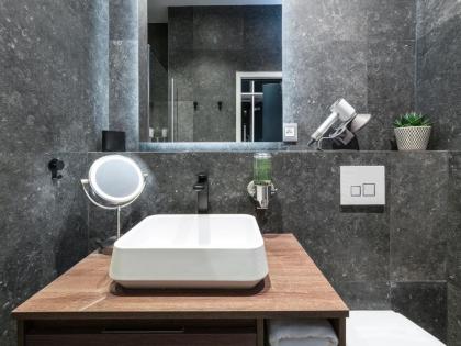 Exclusive Loft in Le Marais with AC - image 20