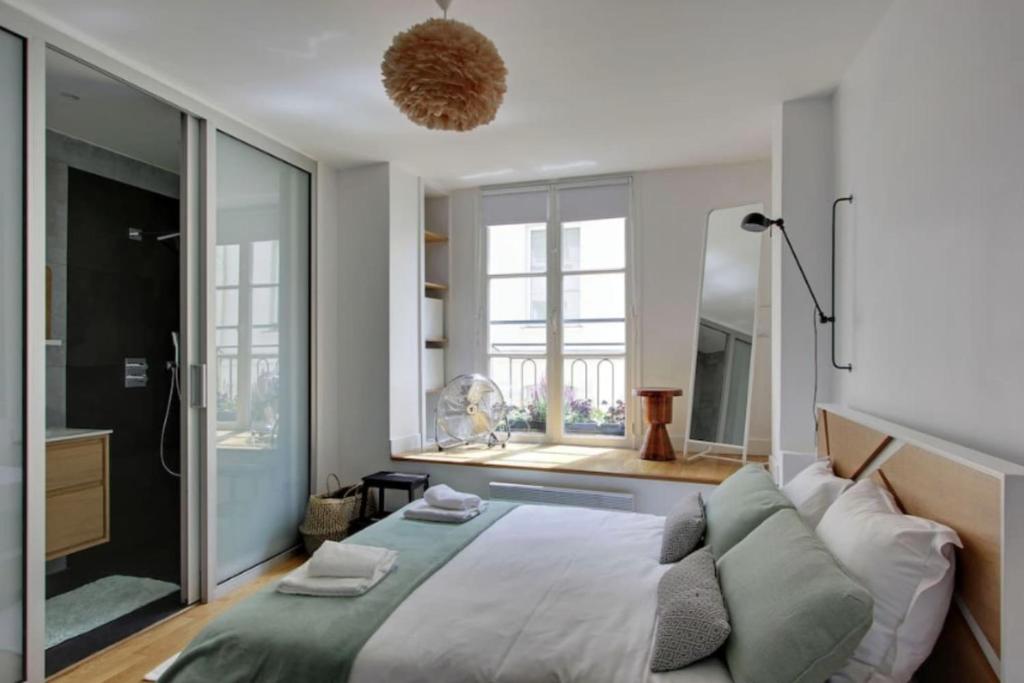 Luminous Loft in Saint-Germain des Prés - image 2