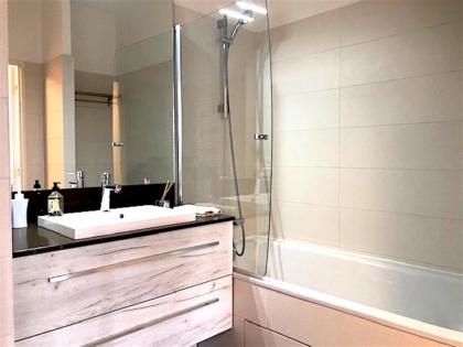 L'appartement des Batignolles - image 2