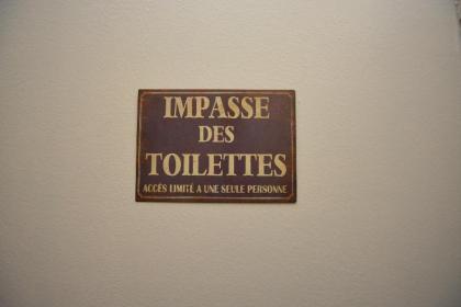 Edwin Suites - image 12