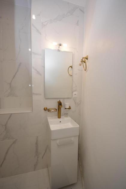 Edwin Suites - image 20