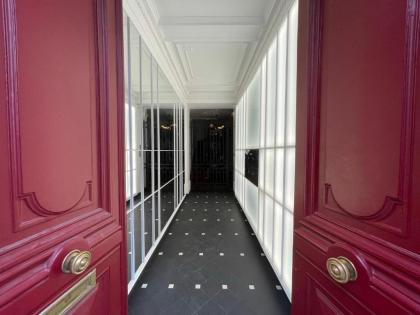 RESIDENCES HARCOURT - Ile Saint Louis - PARIS - image 1