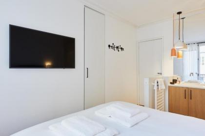 RESIDENCES HARCOURT - Ile Saint Louis - PARIS - image 11