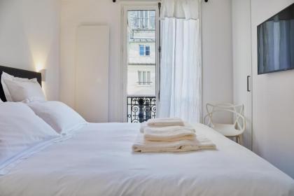 RESIDENCES HARCOURT - Ile Saint Louis - PARIS - image 12