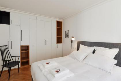 RESIDENCES HARCOURT - Ile Saint Louis - PARIS - image 18