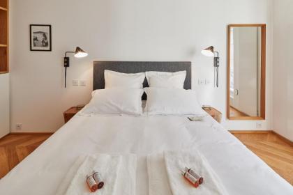 RESIDENCES HARCOURT - Ile Saint Louis - PARIS - image 19