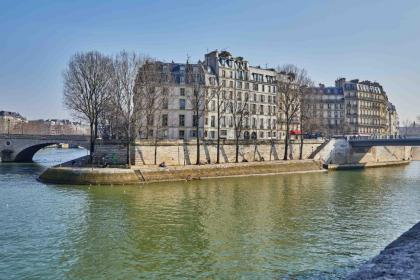 RESIDENCES HARCOURT - Ile Saint Louis - PARIS - image 2