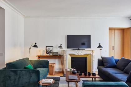 RESIDENCES HARCOURT - Ile Saint Louis - PARIS - image 8