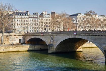 RESIDENCES HARCOURT - Ile Saint Louis - PARIS - image 9