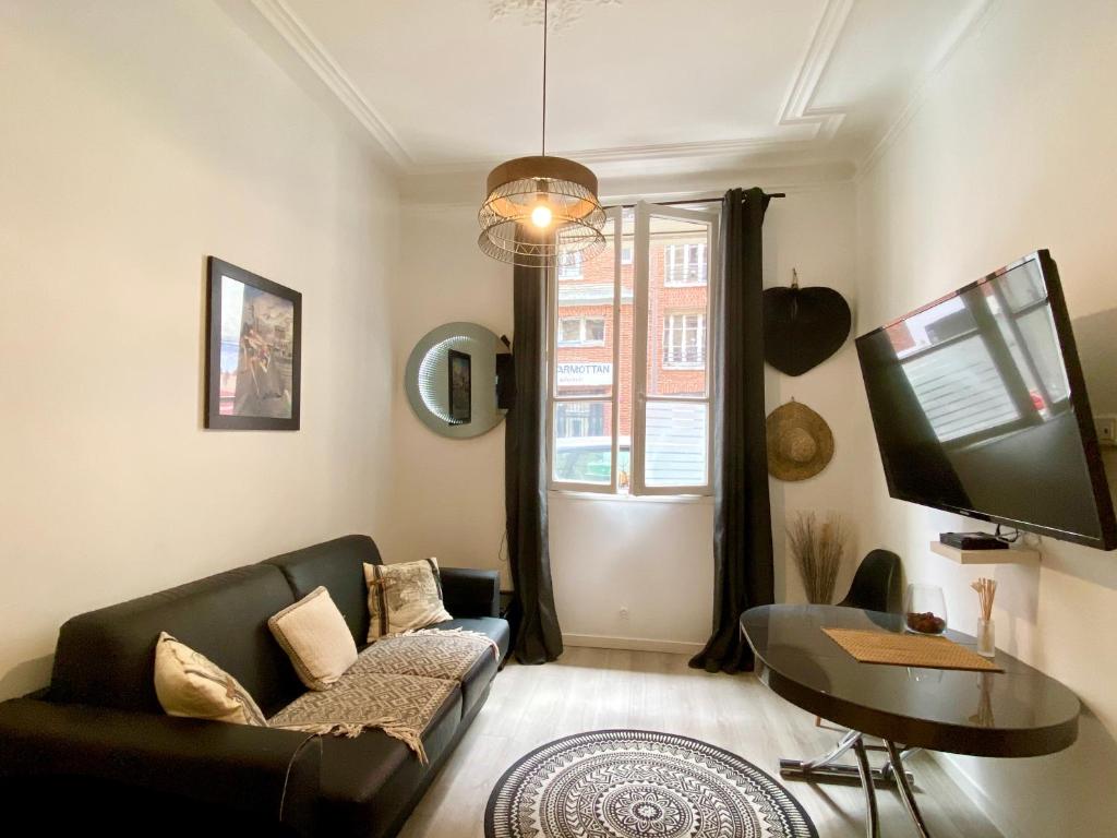 ARC DE TRIOMPHE-CARNOT Luxury & Design - main image