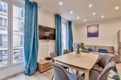 24 - Luxury Home in Paris Montorgueil - image 20