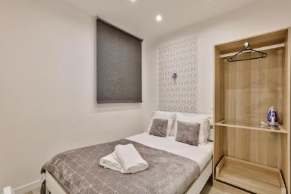 24 - Luxury Home in Paris Montorgueil - image 22