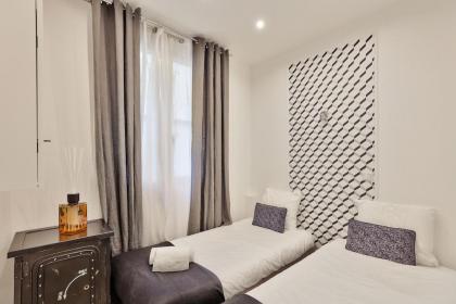 24 - Luxury Home in Paris Montorgueil - image 26