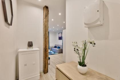 24 - Luxury Home in Paris Montorgueil - image 27