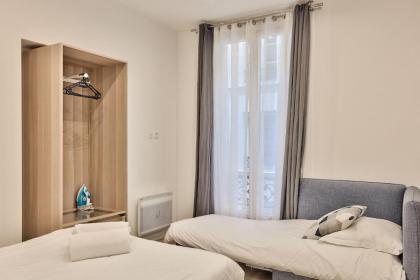 24 - Luxury Home in Paris Montorgueil - image 28