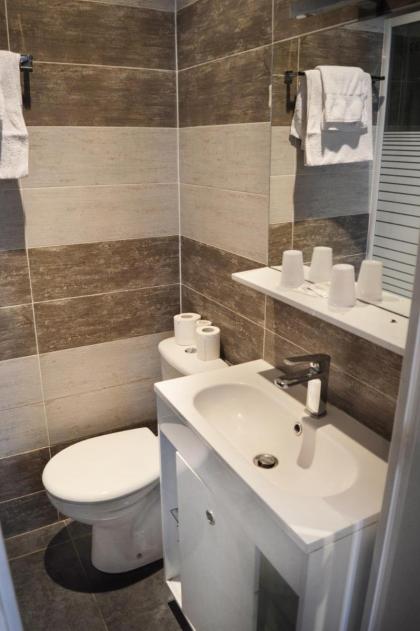 Hotel Moderne - image 3