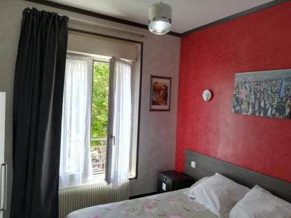 Hotel Moderne - image 4