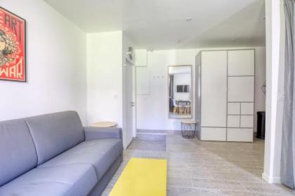 Magnificent Studio Near The Canal De L'ourcq - image 2