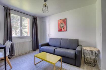 Magnificent Studio Near The Canal De L'ourcq - image 5