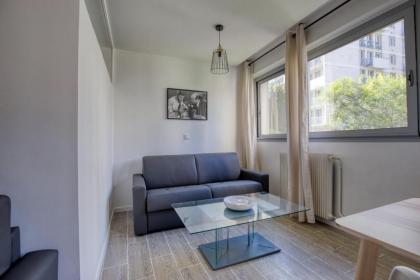 Superb apartment near the Bassin de la Villette - image 1