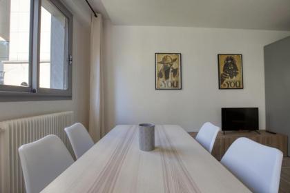 Superb apartment near the Bassin de la Villette - image 13