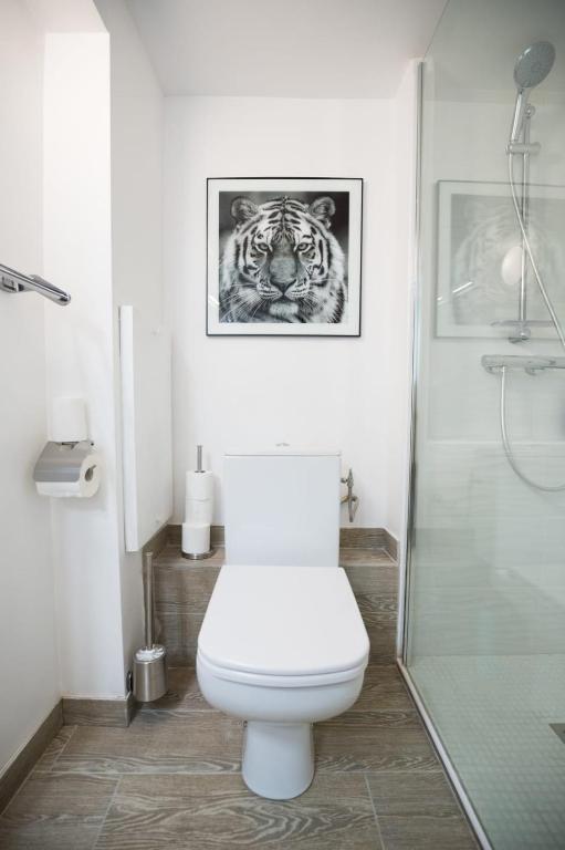 Superb apartment near the Bassin de la Villette - image 7