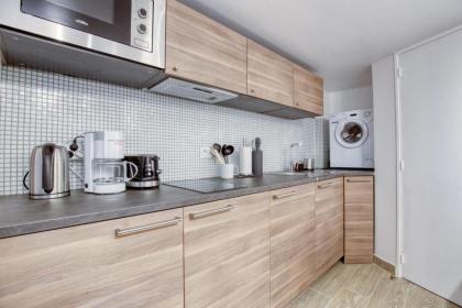 Superb apartment near the Bassin de la Villette - image 8