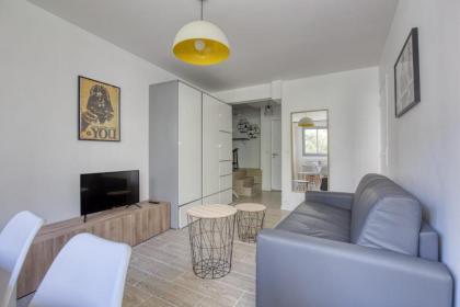Superb apartment near the Bassin de la Villette - image 9