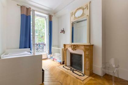 Veeve - By Boulevard Saint Germain - image 2