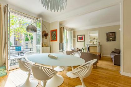 Veeve - Secluded in the Heart of the 16th